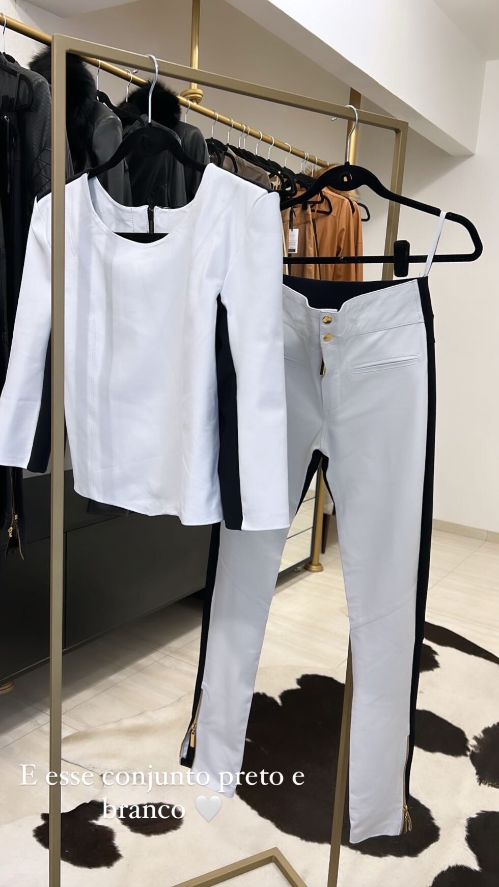 Blusa Meia Manga Ombreiras - Imagem 6