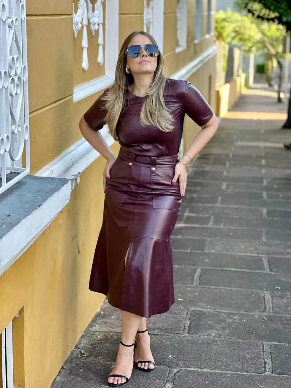 Saia Midi Ilhós e Bolsos - Imagem 4