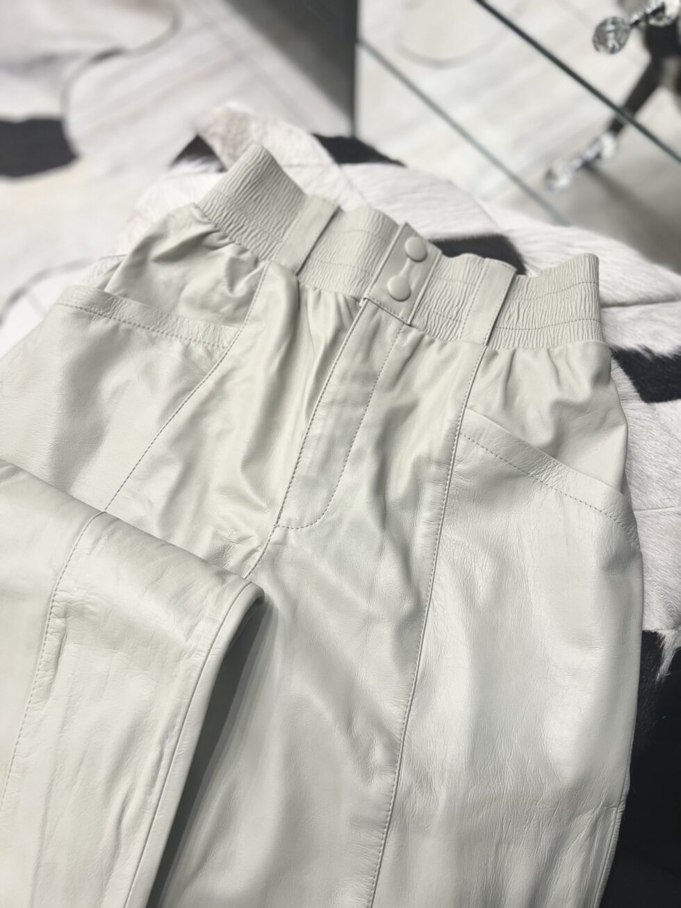 Calça Cós Elástico e Bolsos - Imagem 9