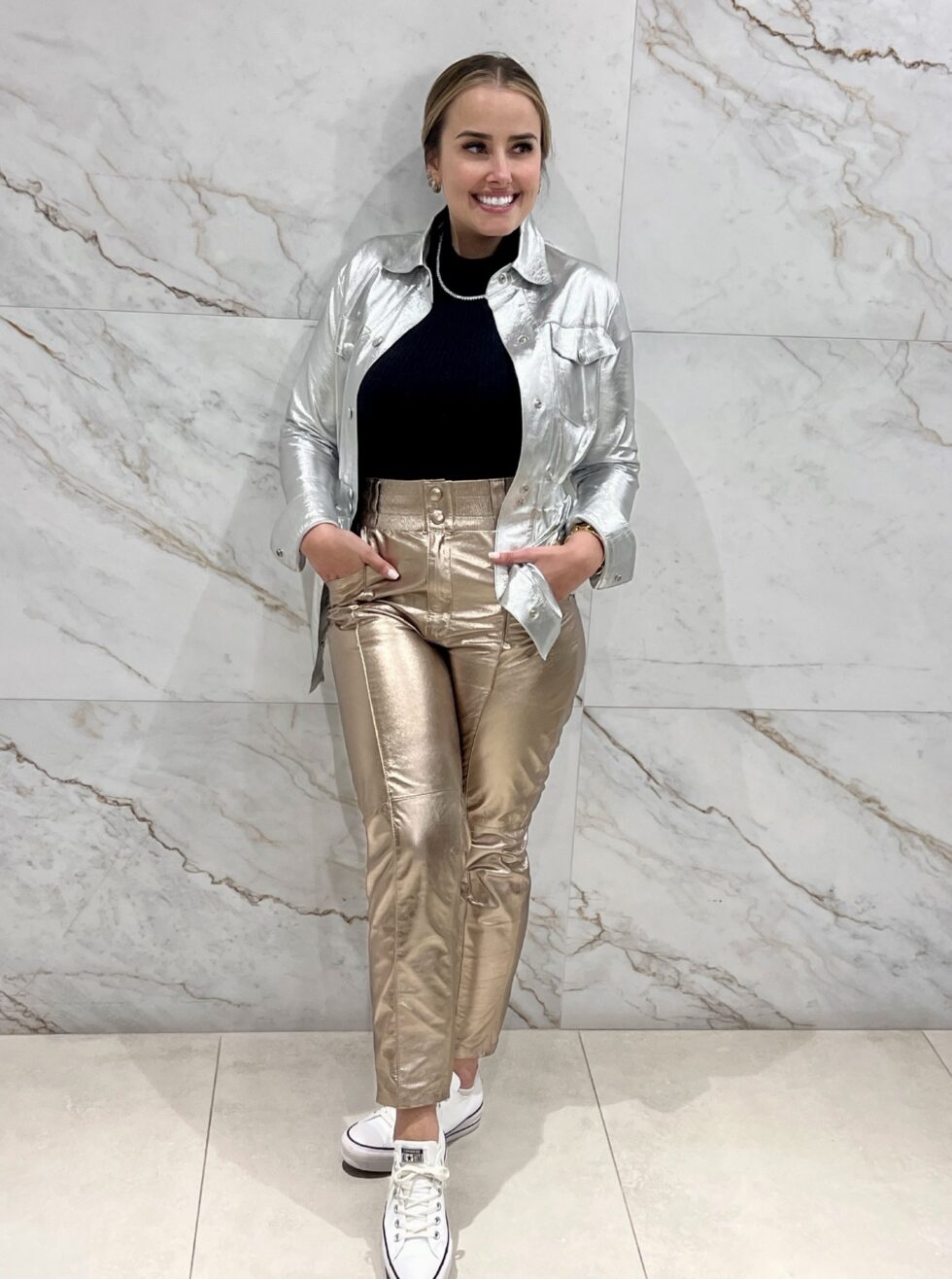 Calça Cós Elástico e Bolsos