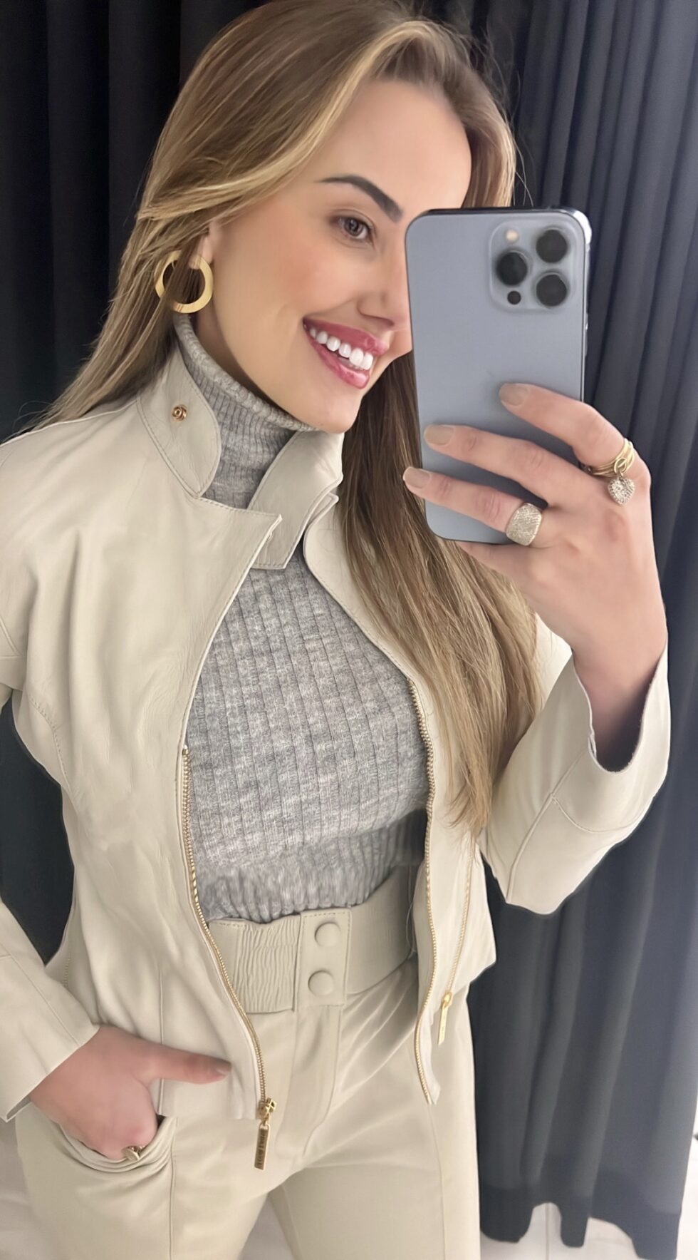 Calça Cós Elástico e Bolsos - Imagem 11