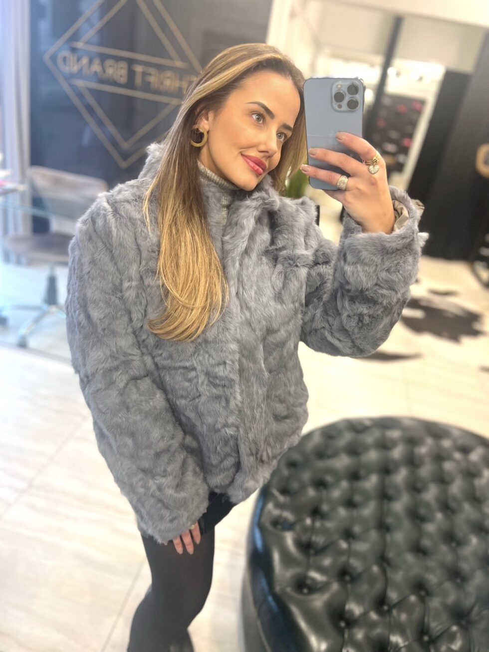 Casaco de Pele Tradicional - Cinza