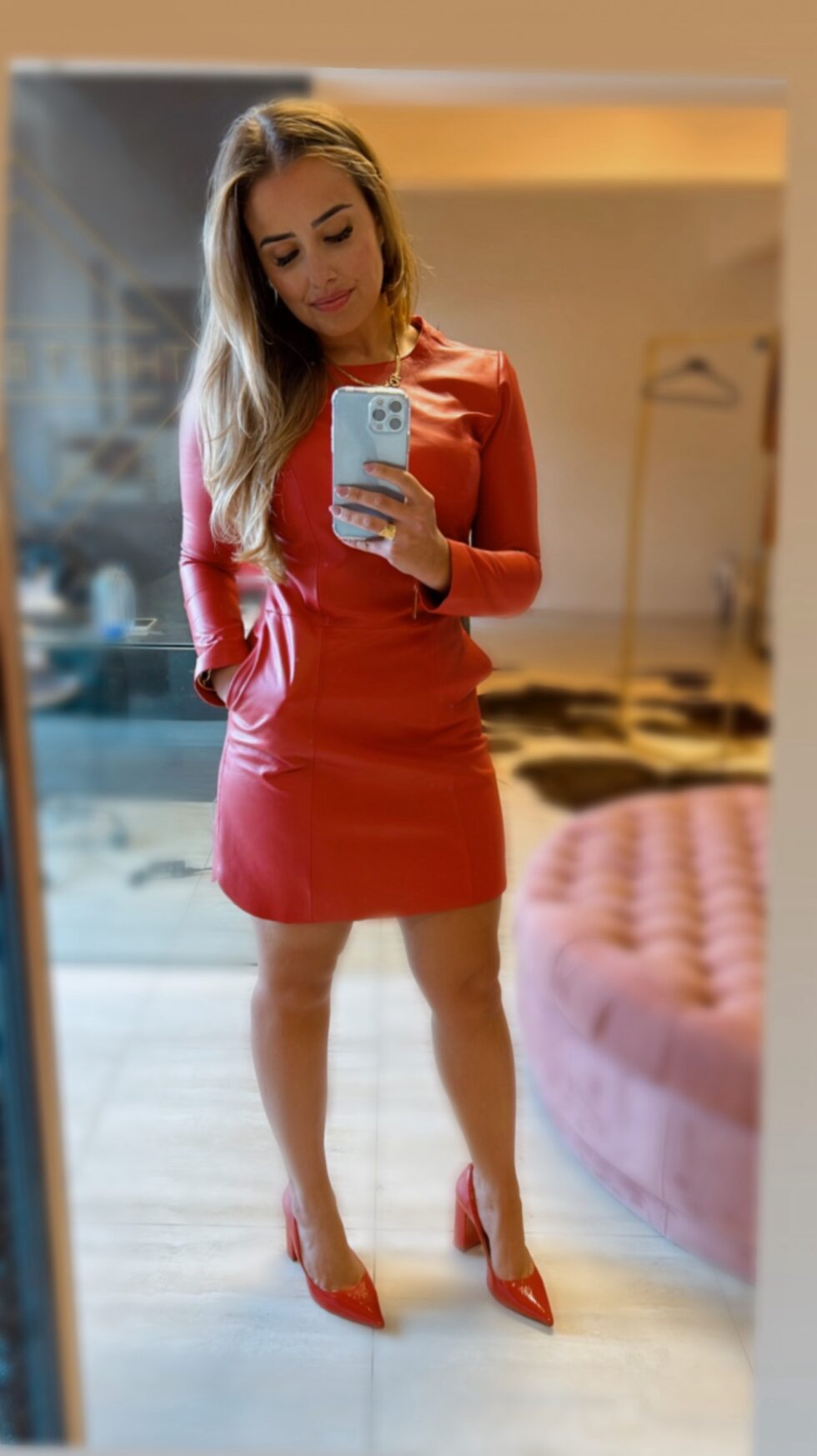 Vestido Curto Manga Longa