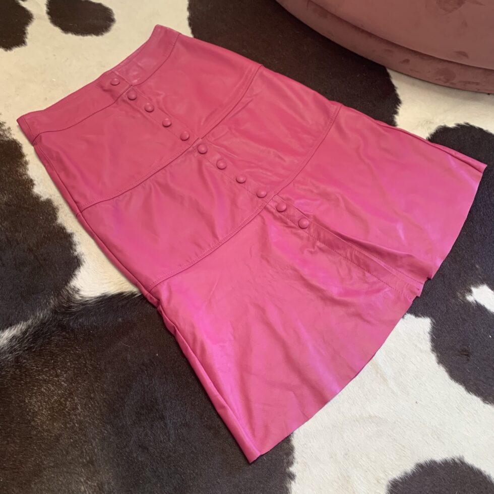 Saia Midi com Botões