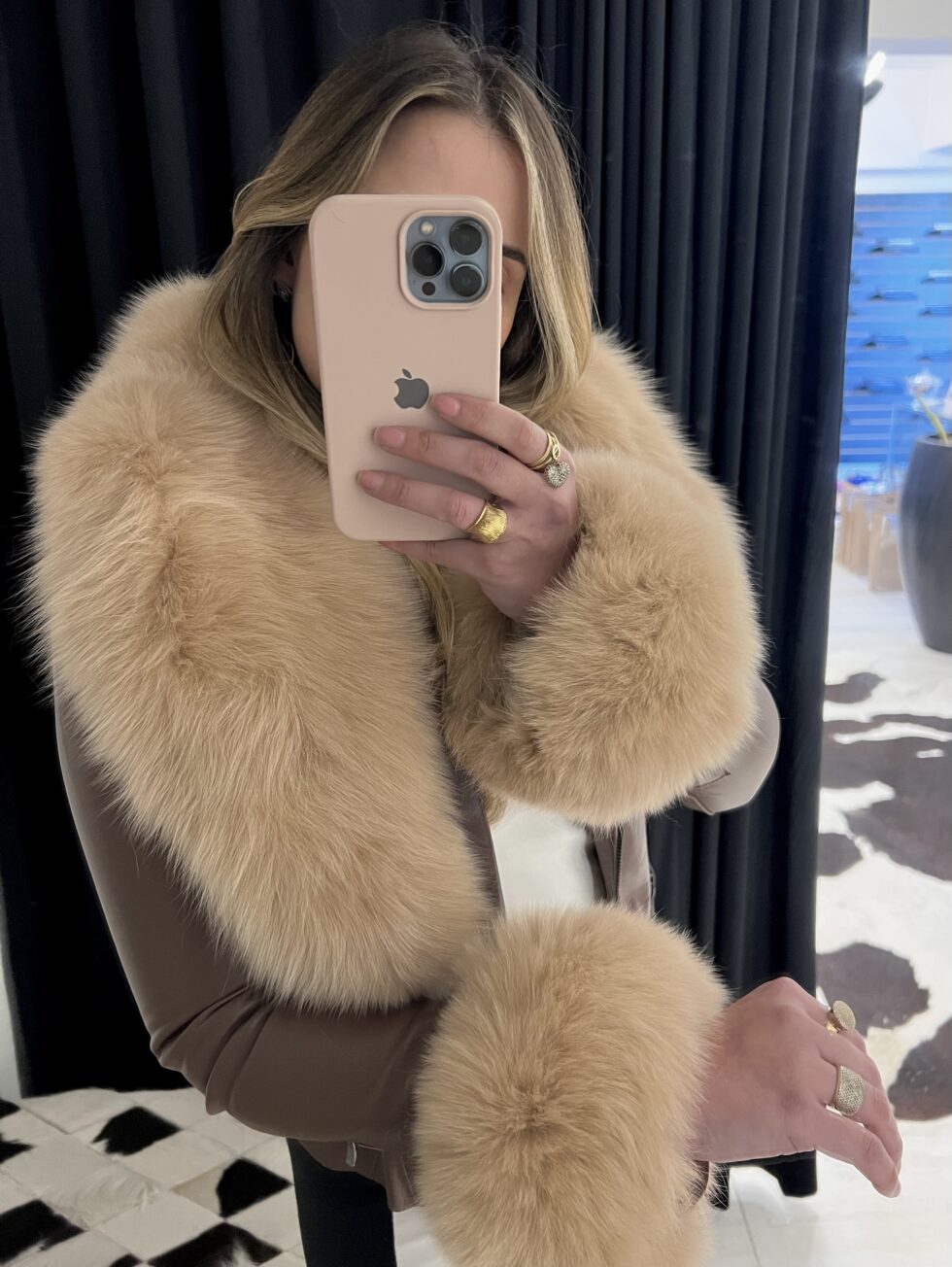 Conjunto Gola 90cm e Punhos 13cm de Pele - Nude