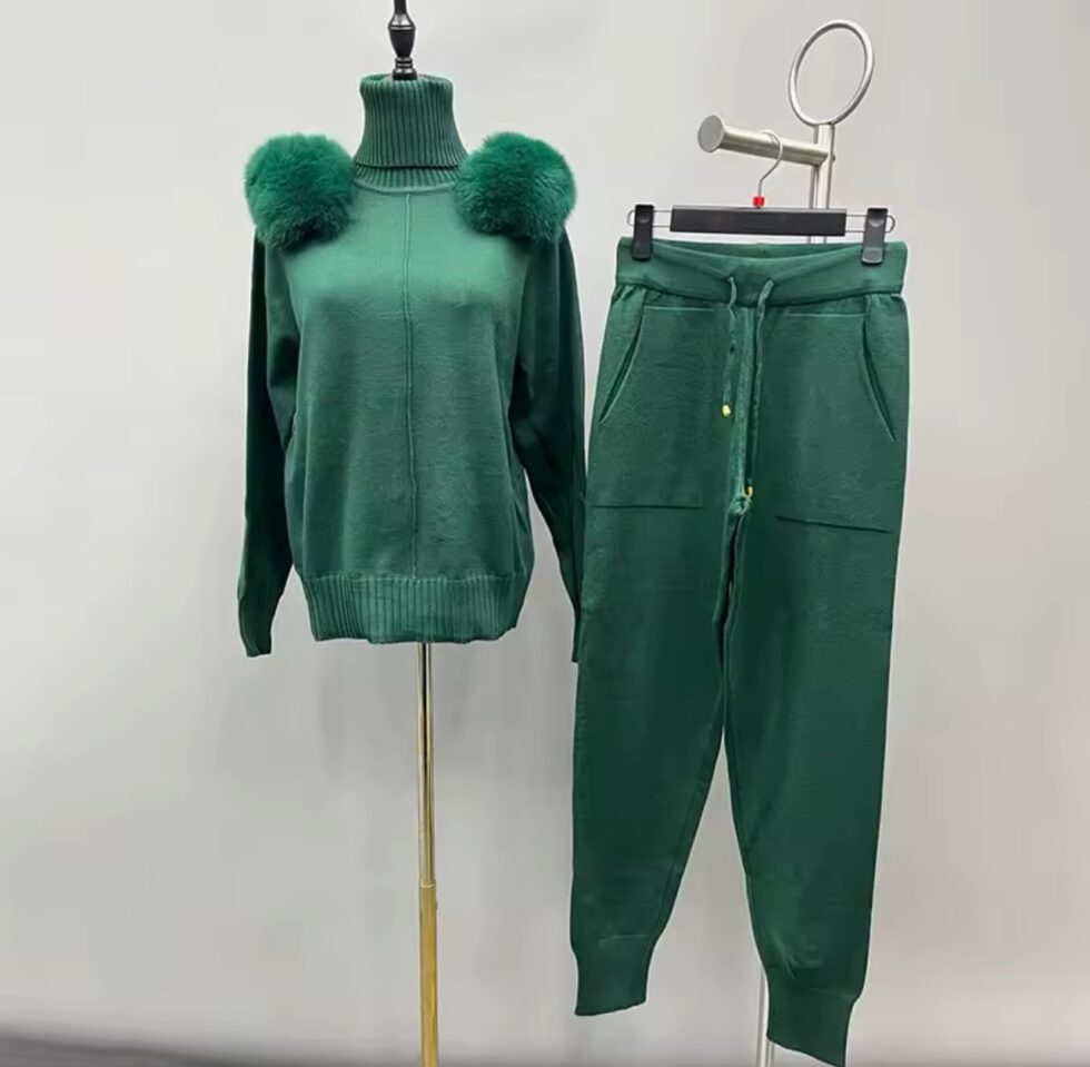 Conjunto Cahmere Pele Ombros e Calça com Punhos - Imagem 6