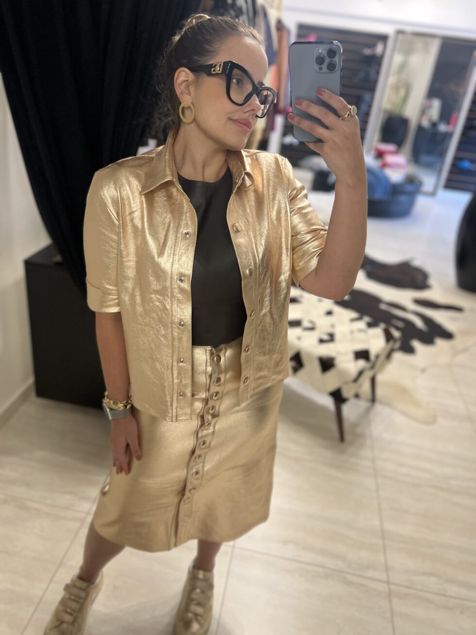 Conjunto Casaqueto Manga Curta e Saia Midi Botoes - Imagem 4